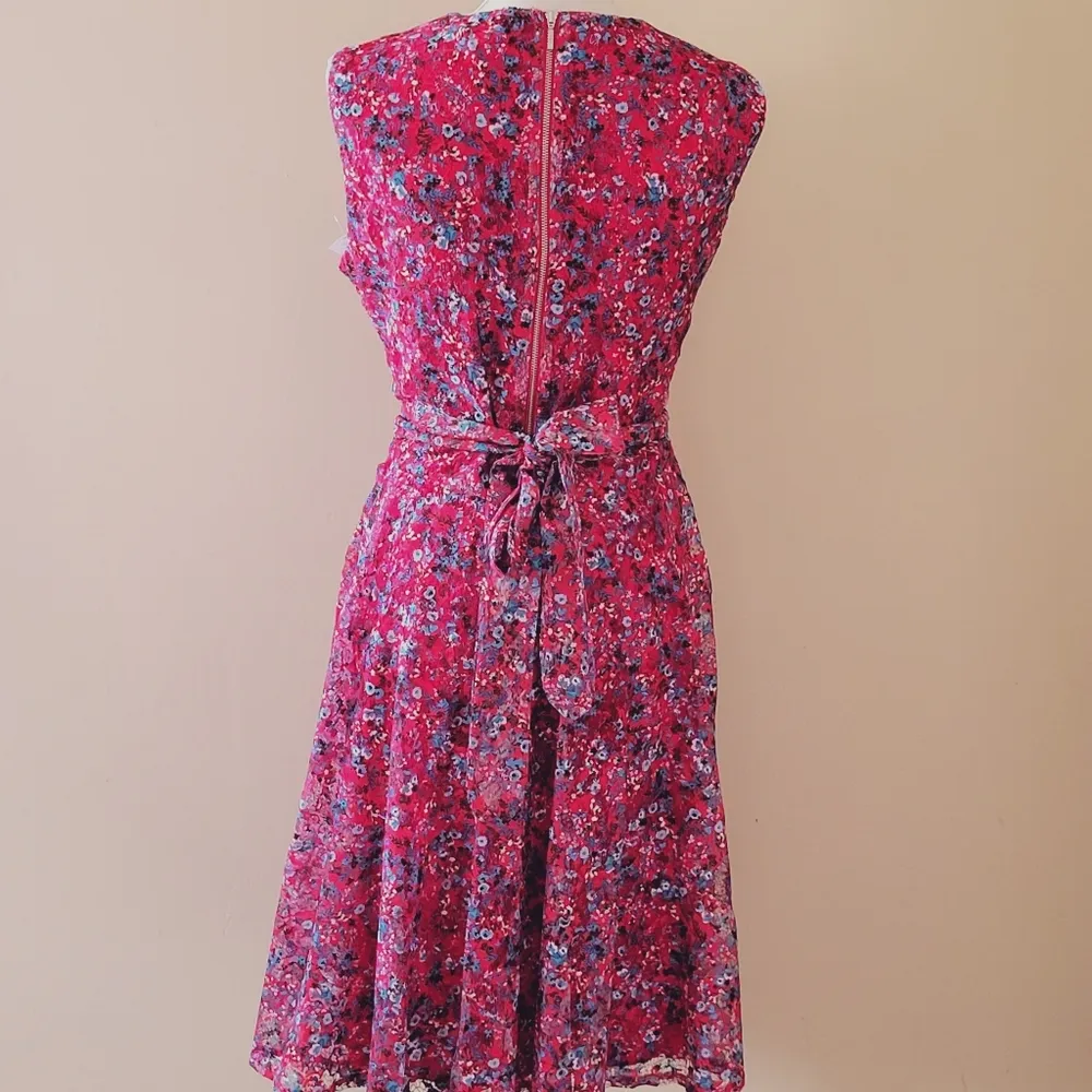 Roz & Ali red liberty floral belted a-line dress size 16 - Image 4