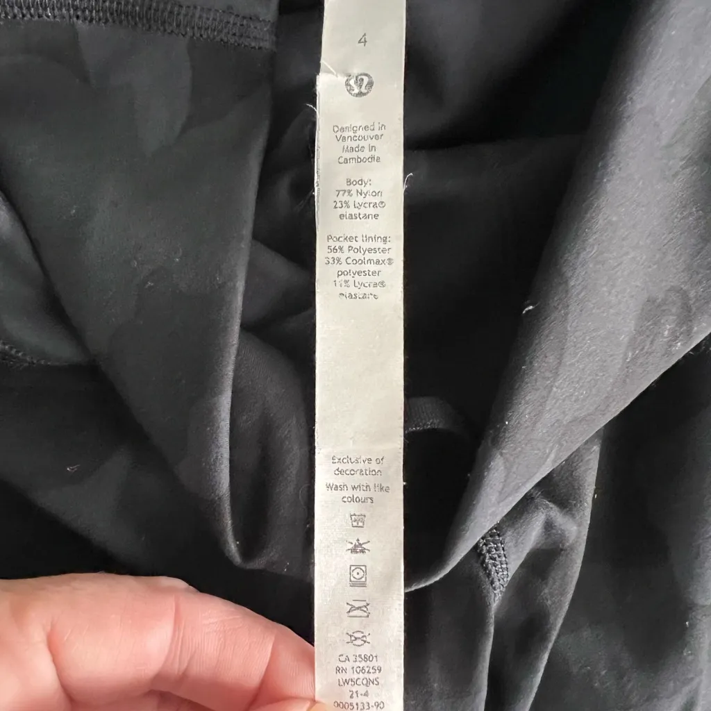 🖤 Lululemon Align High-Rise Leggings – Black Camo | Size 4 🖤 - Image 4