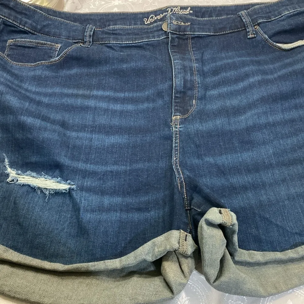 Universal  thread women shorts 26 W - Image 4