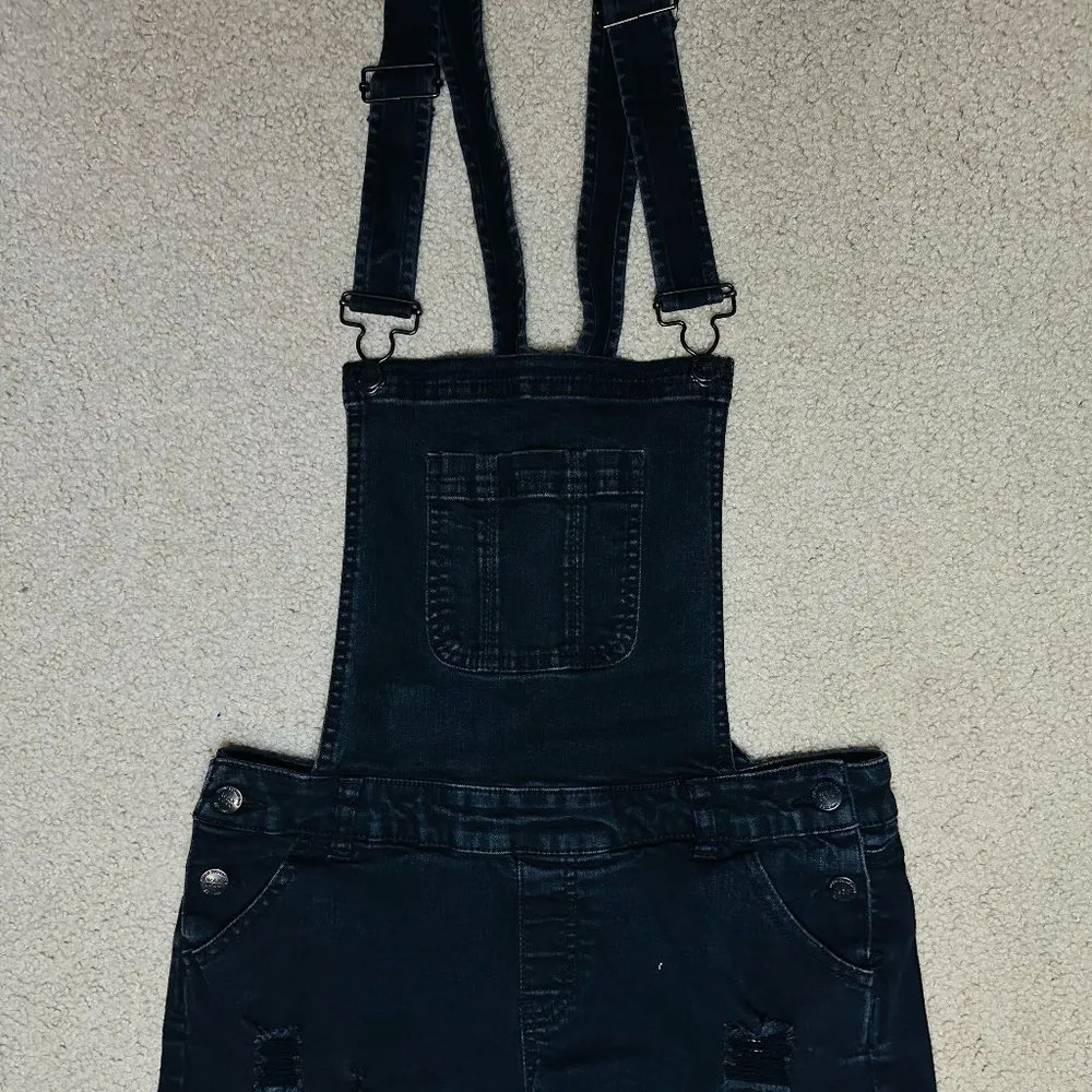 Women's Juniors Cute Denim Overall Shorts - Image 3