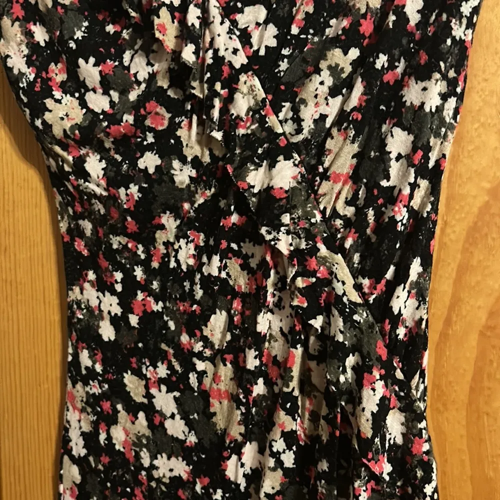 Candie's Candie’s Multicolor Floral Micro-sleeve w Asymmetrical Ruffle - Image 3