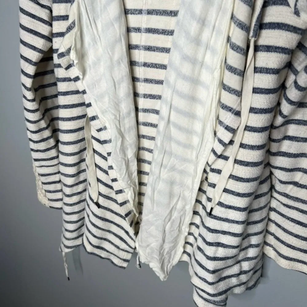 Anthropologie Saturday Sunday Draped Cardigan lace detail pockets hood medium - Image 5