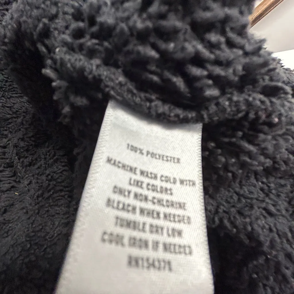 Elegant Black Teddy Jacket Size M - Image 6