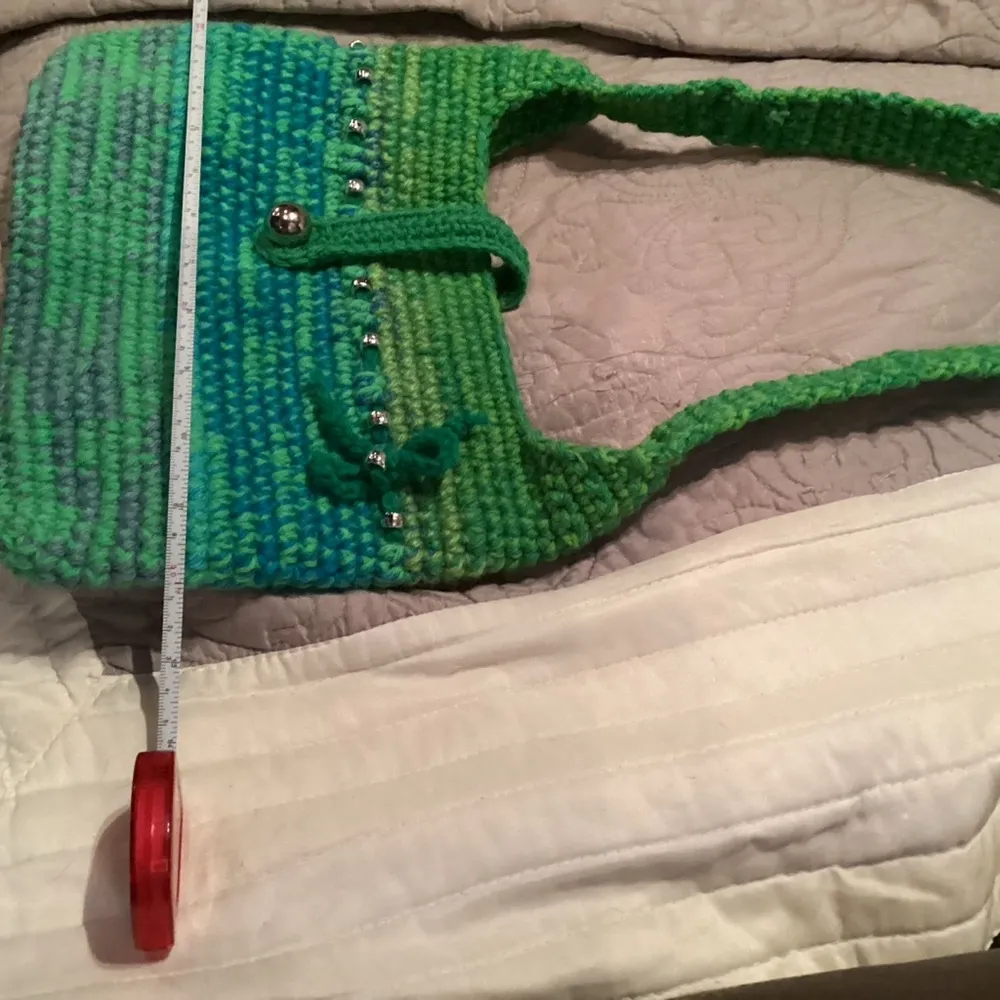 Crocheted Purse in multi-green with blue yarn and display's Silver beads - Image 8