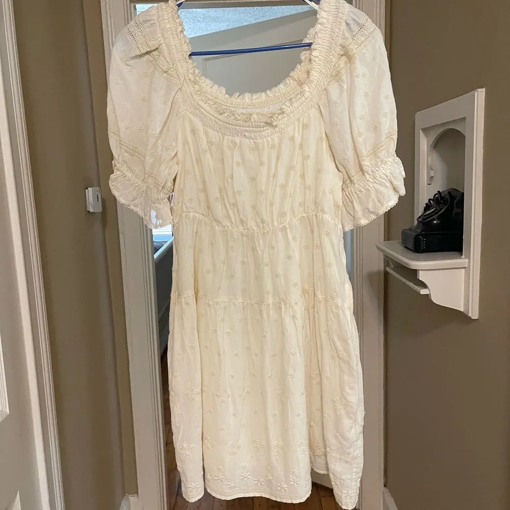 cream colored mini dress - Image 7
