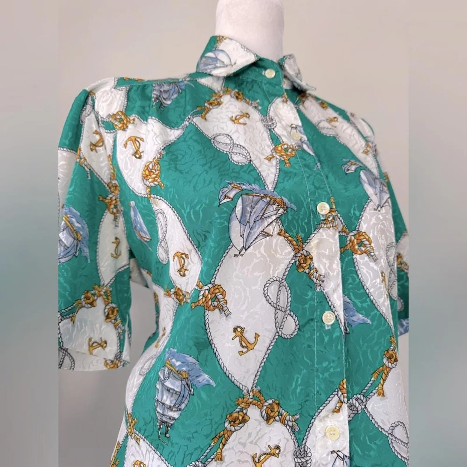 Vintage ‘80s All Hours Sailboat & Anchor Print Short Sleeve Collared Blouse Green - Image 4