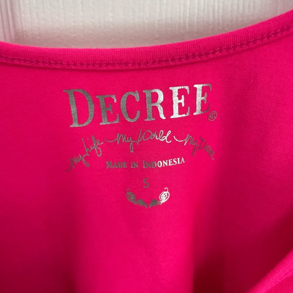 DECREE Hot Pink Scoop Neck Short Sleeve Cropped Top Women’s Size S - Image 3