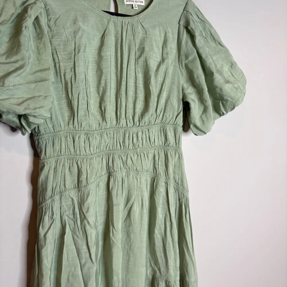 Moon River sage green puff sleeve midi dress - Image 2
