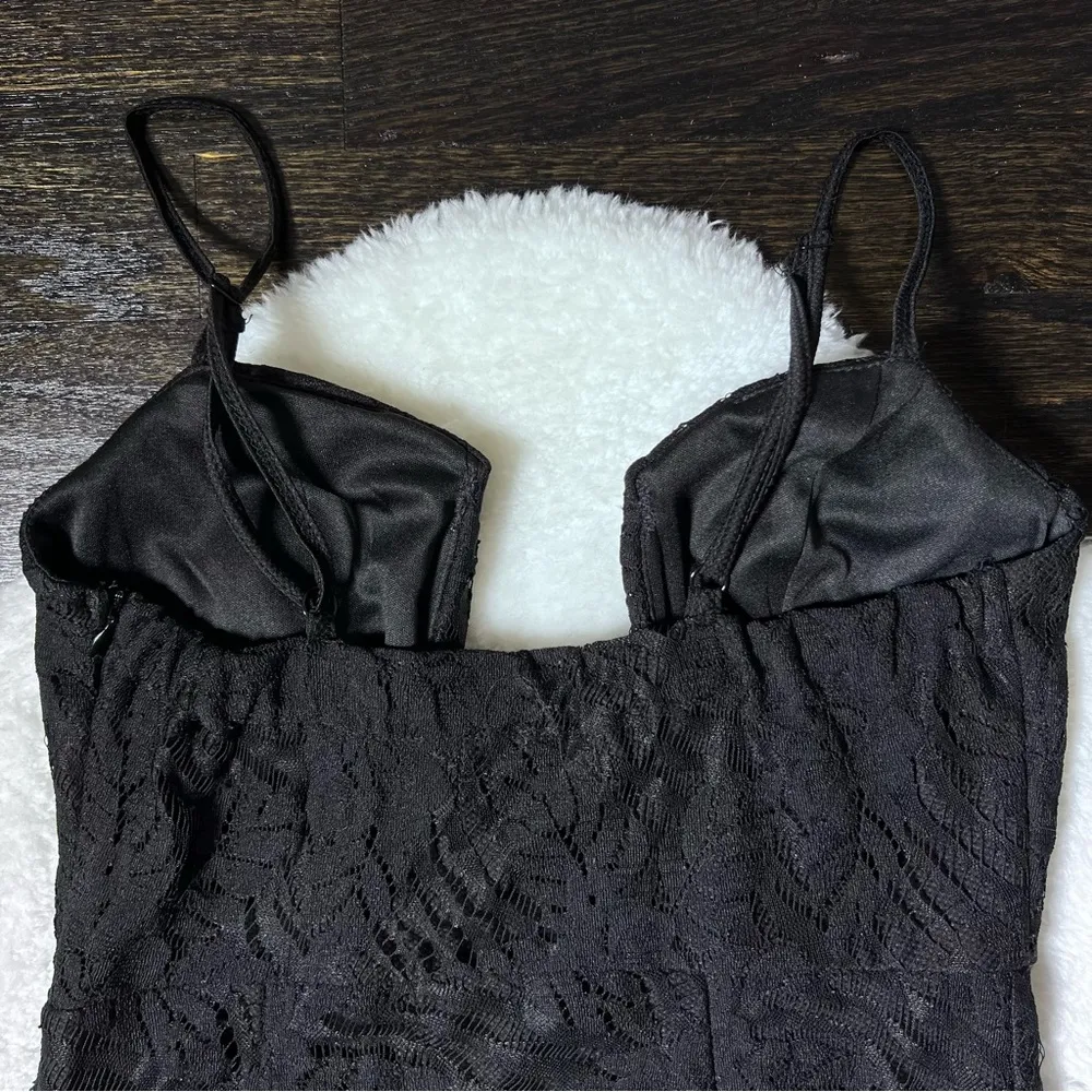 Shareen Collections V Neck Black Lace Dress - Image 8