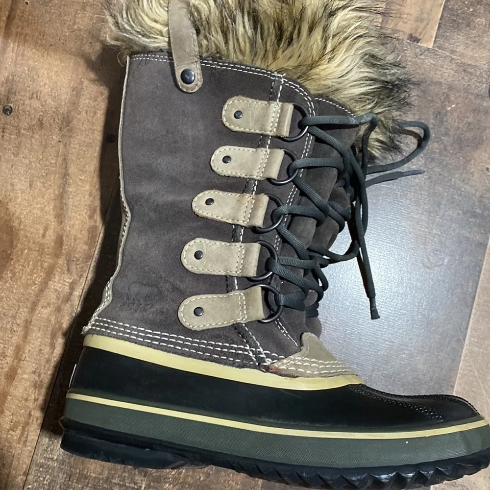Sorel Winter Boots waterproof Joan of Arctic lace up leather faux fur 6 - Image 4