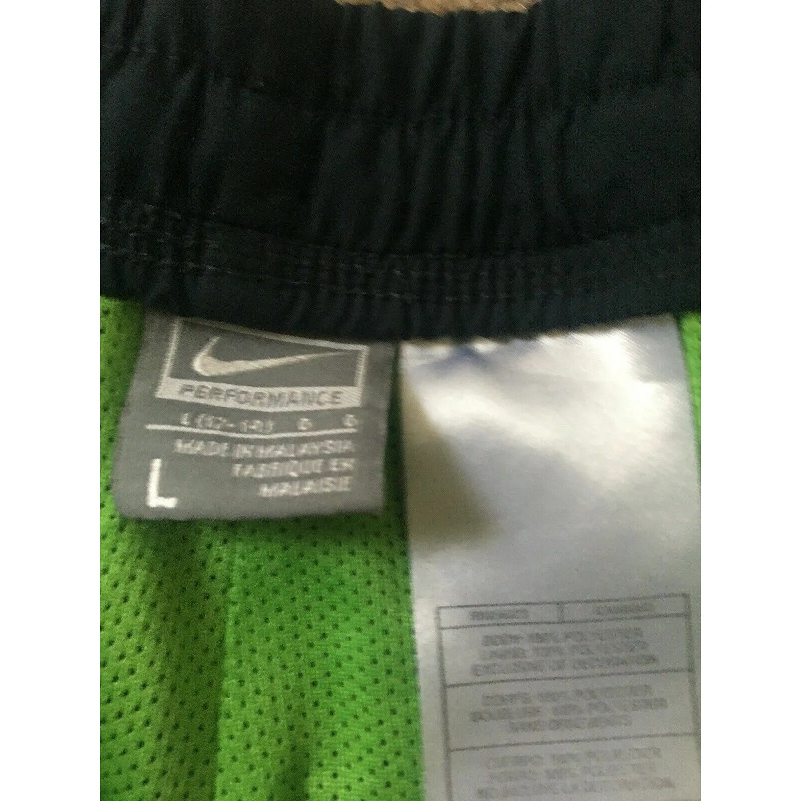 Nike Women's Juniors Athletic Gym Running Walking Shorts Side Slit Size Large - Image 6