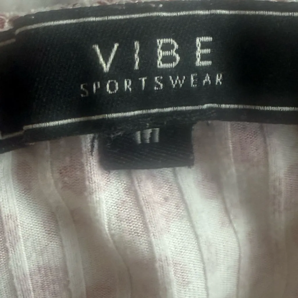 90's Boyfriend High Waist Jeans size 4 and‎ floral shirt size M Pink - Image 7