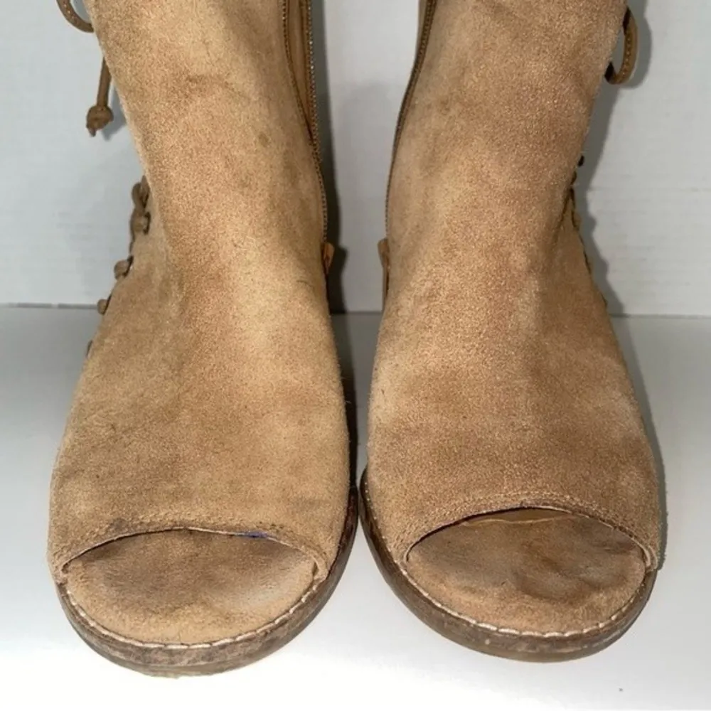 Vince Camuto leather lace up peep toe wedge bootie size 7 - Image 4
