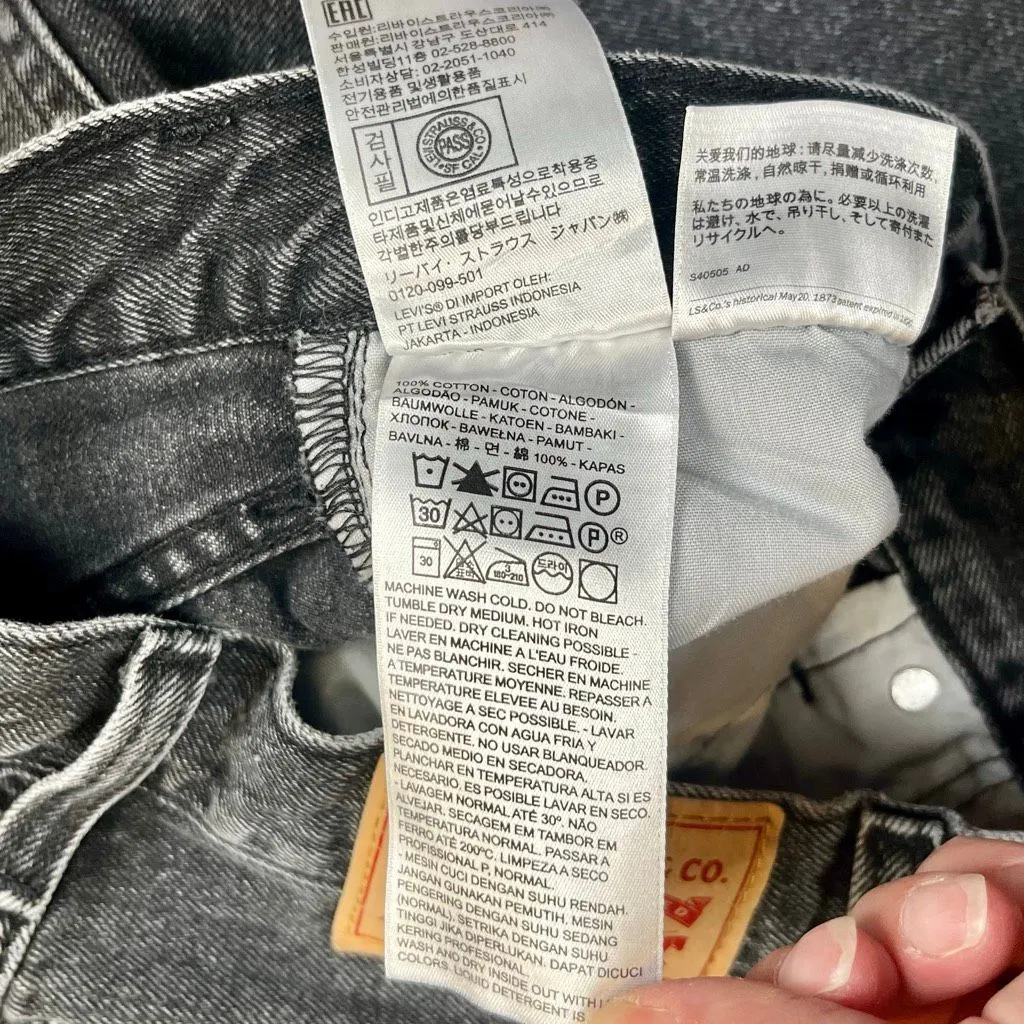 Levi's High Rise Decon Iconic Boyfriend Denim Cutoff Skirt 24 - Image 7