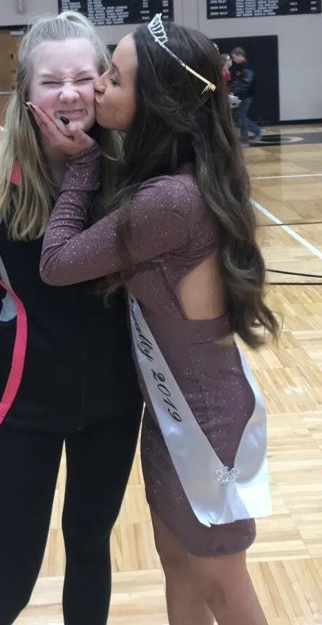 Homecoming / Formal Dress - Image 2