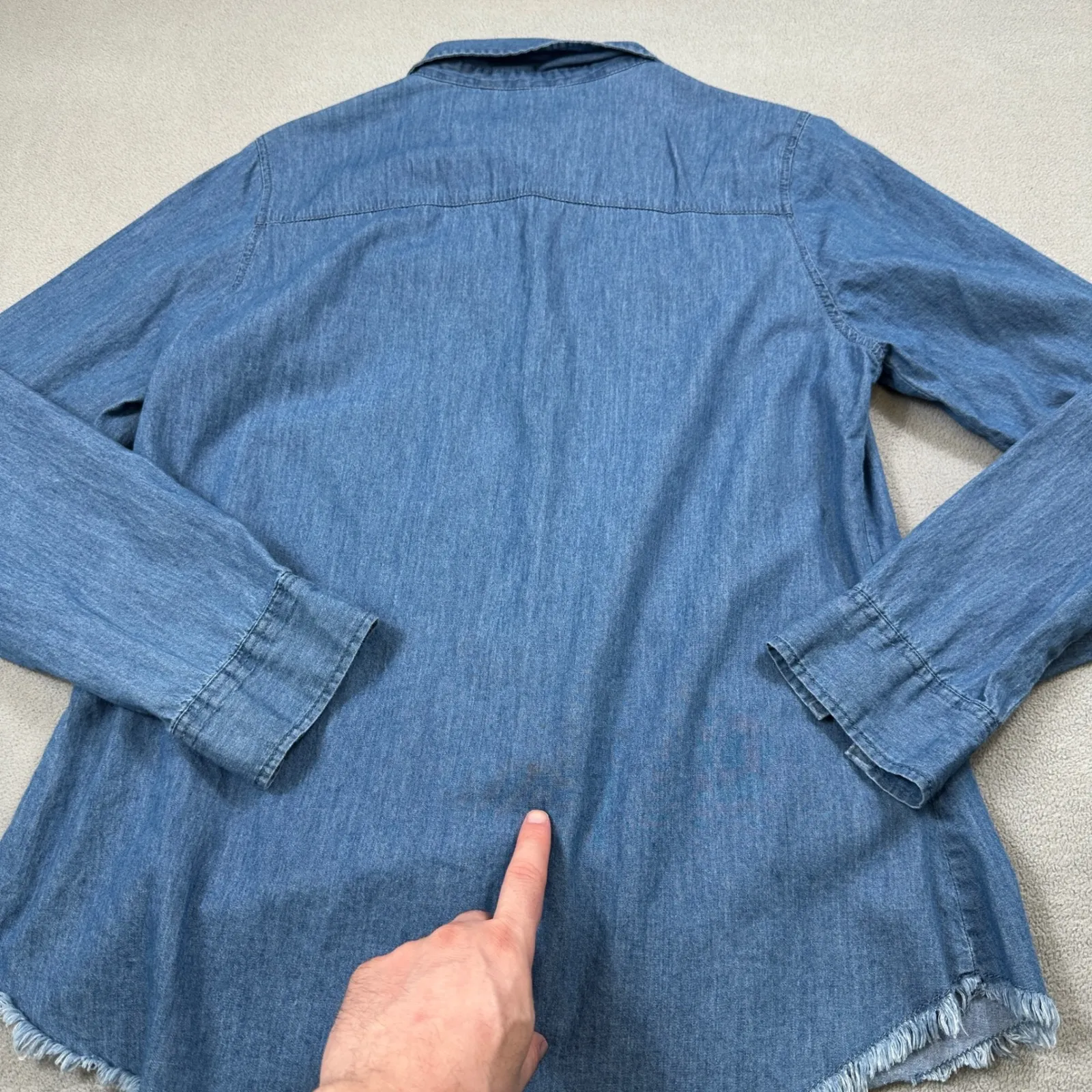 Dizzy Gal Denim Shirt Distressed Womens M Blue Frayed Button Up Long Sleeve Size M - Image 6