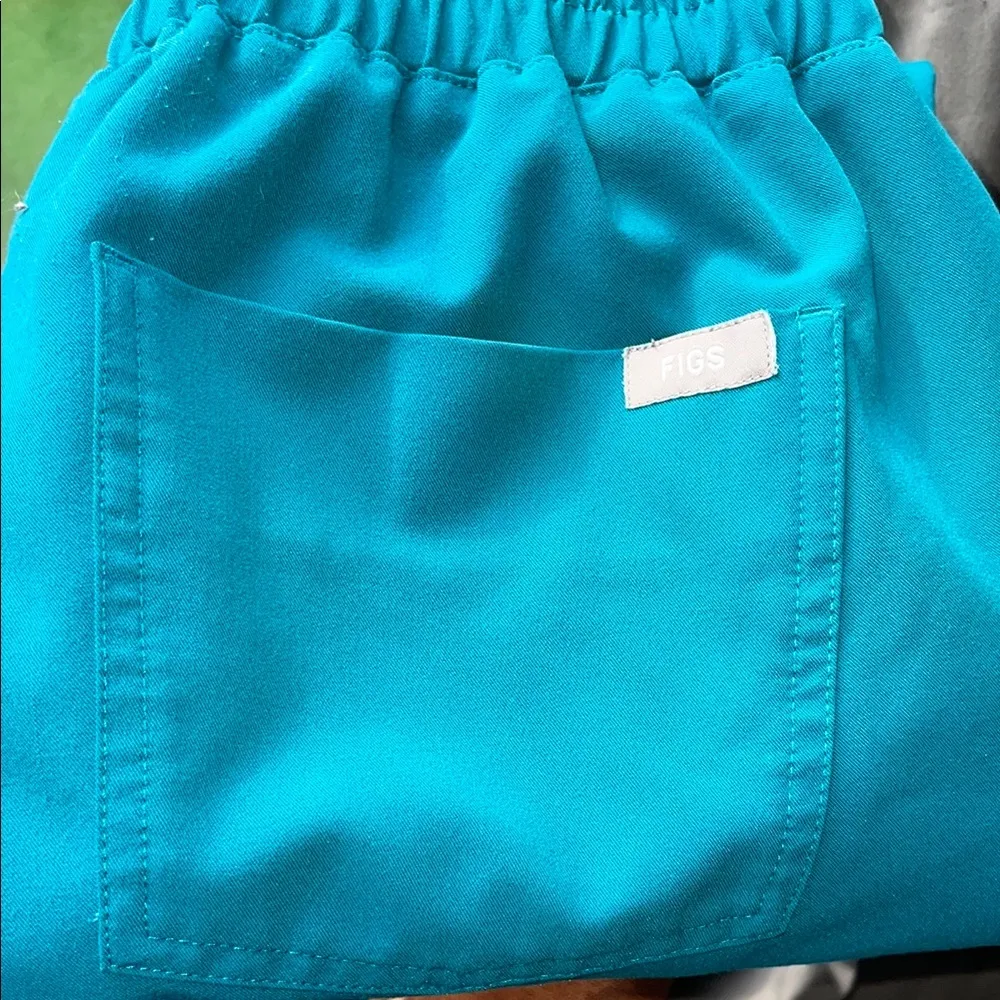 Blue fig Scrub Set with Zamora pants and caterinia scrub top XS/SM - Image 16