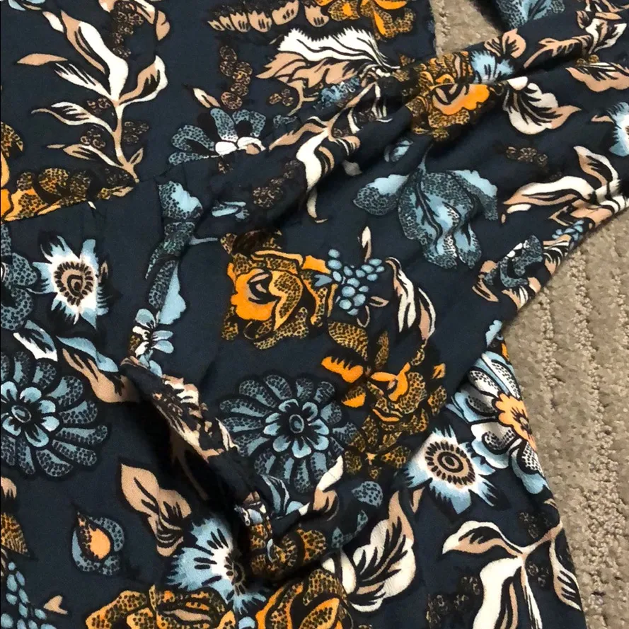 H&M women size 2 navy blue flower dress button down collar loose fit long sleeve - Image 8