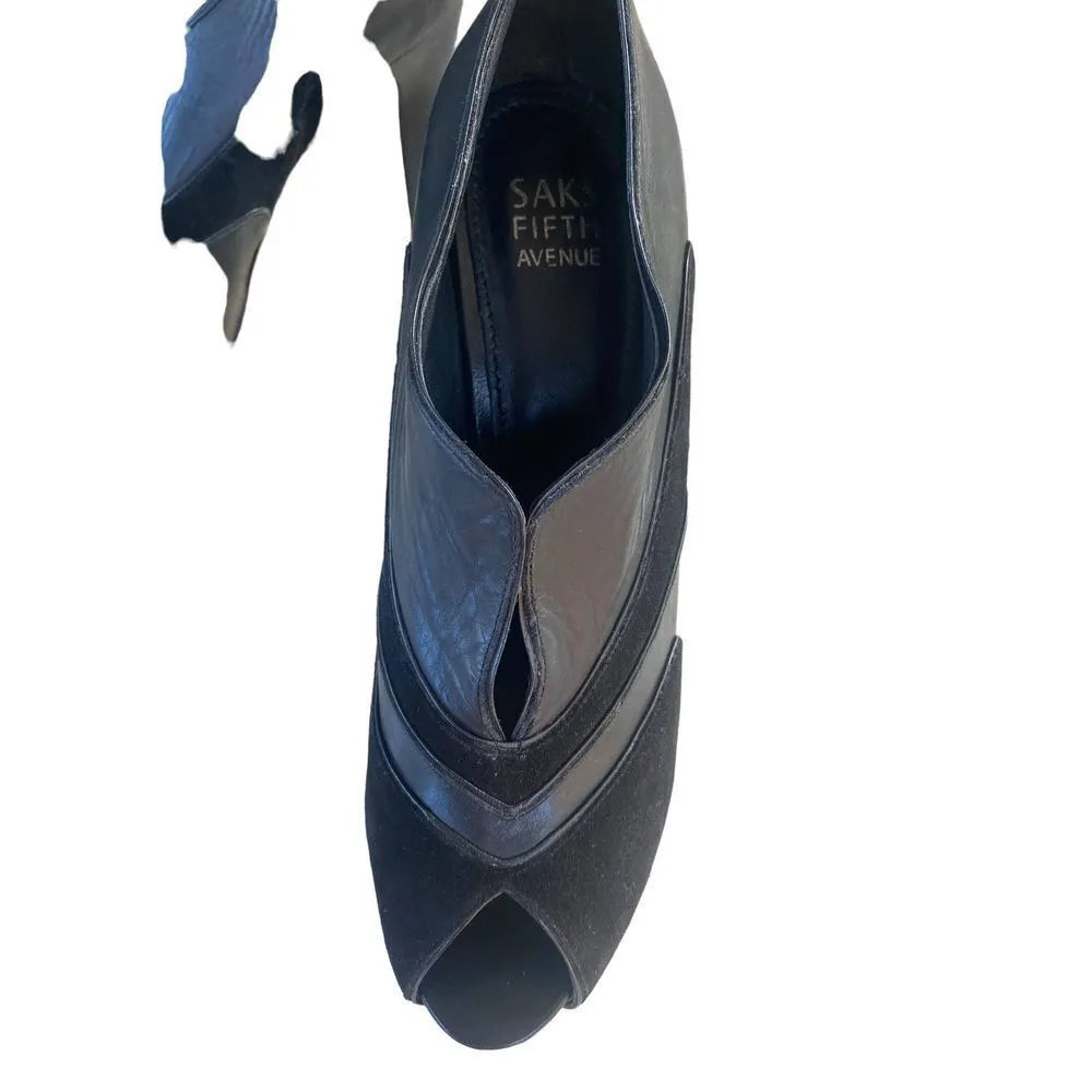 Saks Fifth Avenue Blanco ankle boot heels size 9.5 womens black leather - Image 6