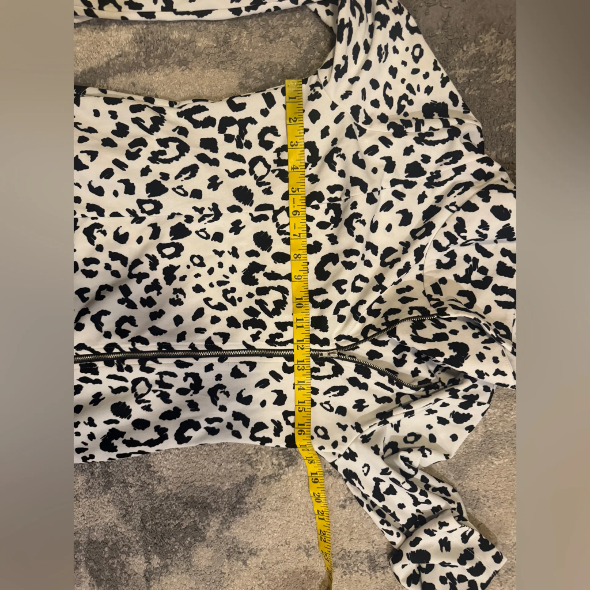 ANDREE BY UNIT Black and White Leopard Dress with pockets - Image 6