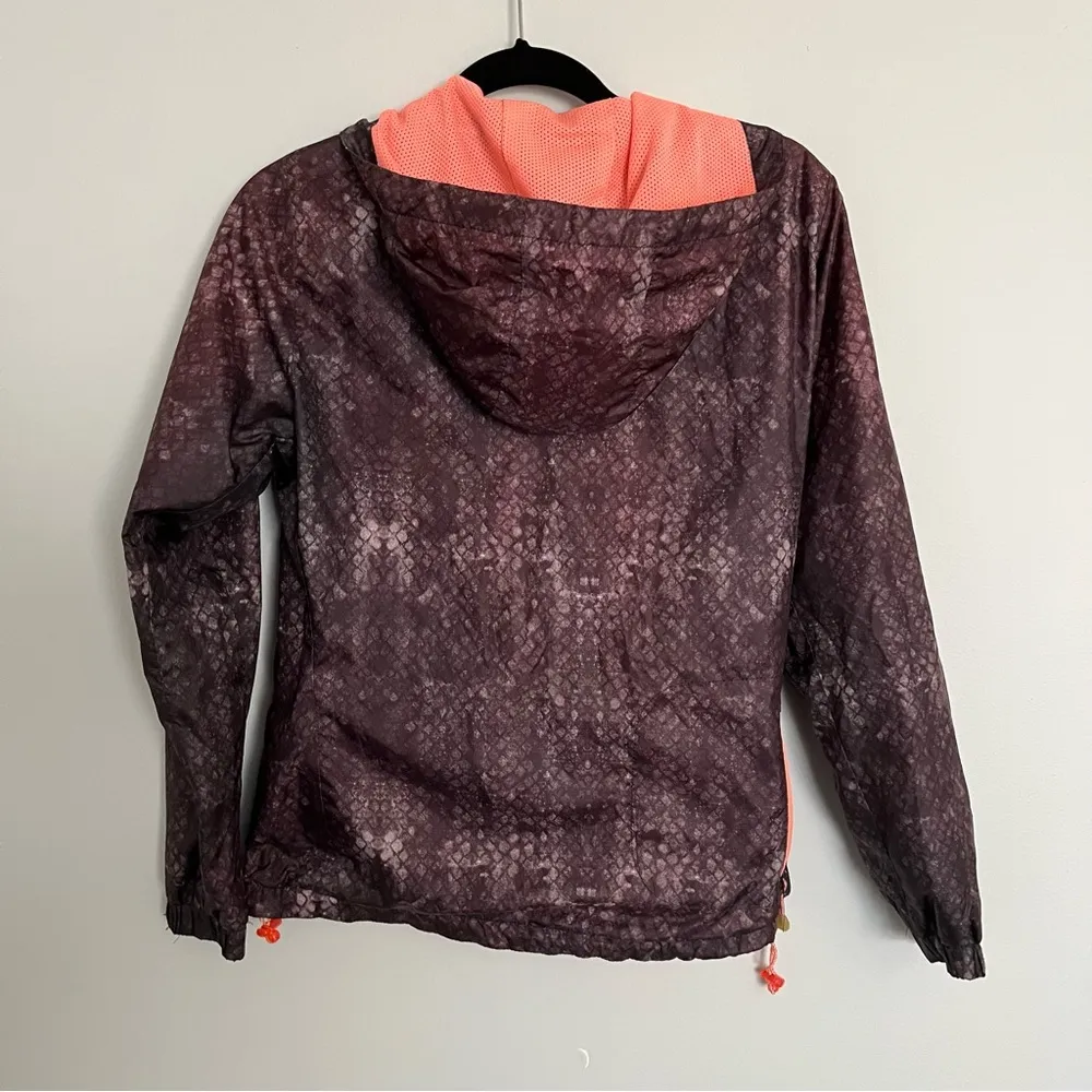 New Balance  Running Jacket. EUC Size Small - Image 6