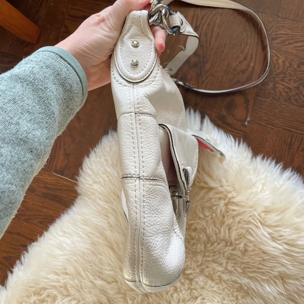 Vtg Coach Poppy Avery hobo/crossbody bag white pebbled leather - Image 12