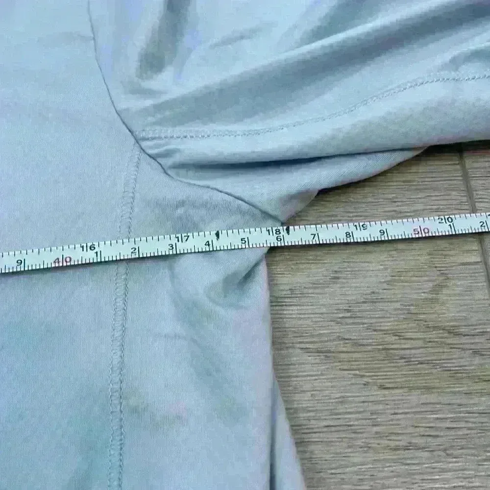 Adidas Terrex Long Sleeve Hiking Top Size M - Image 14