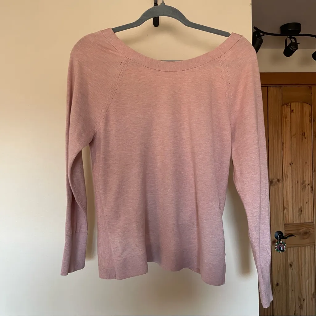 Victoria’s Secret Baby Pink Open Back 3/4 Sleeve Balletcore Sweater Small - Image 2
