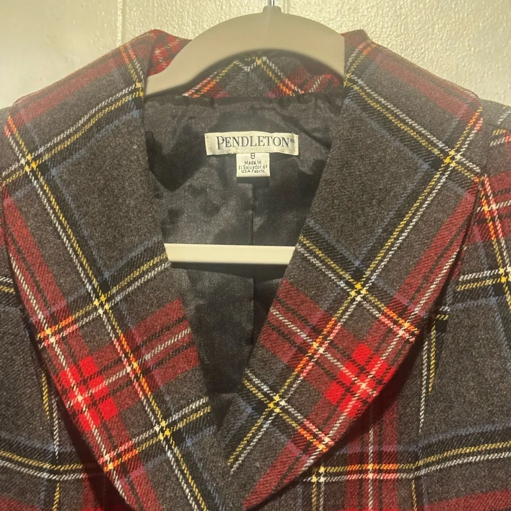 Pendleton vintage women’s wool plaid jacket size 8 - Image 6