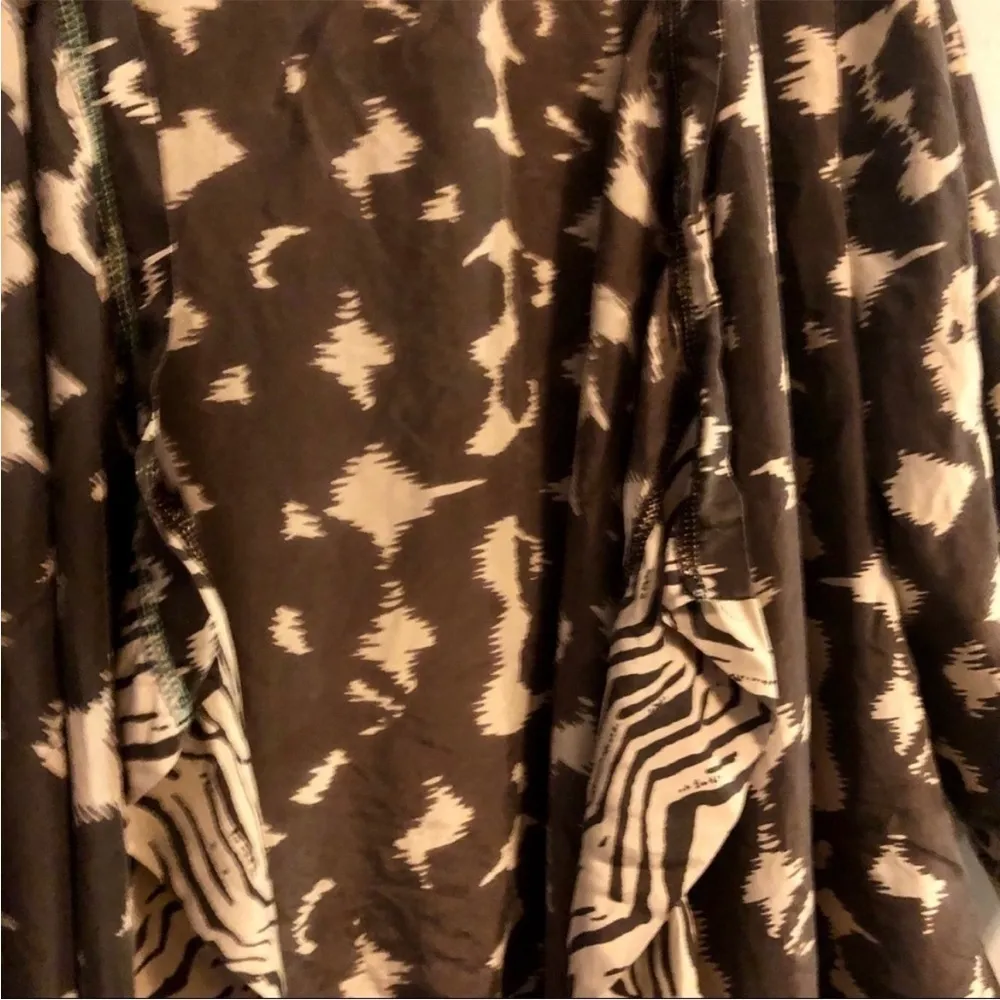 Lynn Ritchie 100% Silk Animal Print Ikat Cardigan Size Small Brown - Image 8