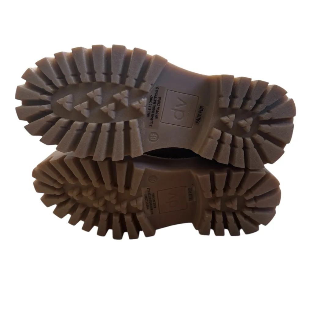 DV Dolce Vita Women's Lonny lug platform Ankle Bootie in Tan NEW Size 6.5 - Image 5