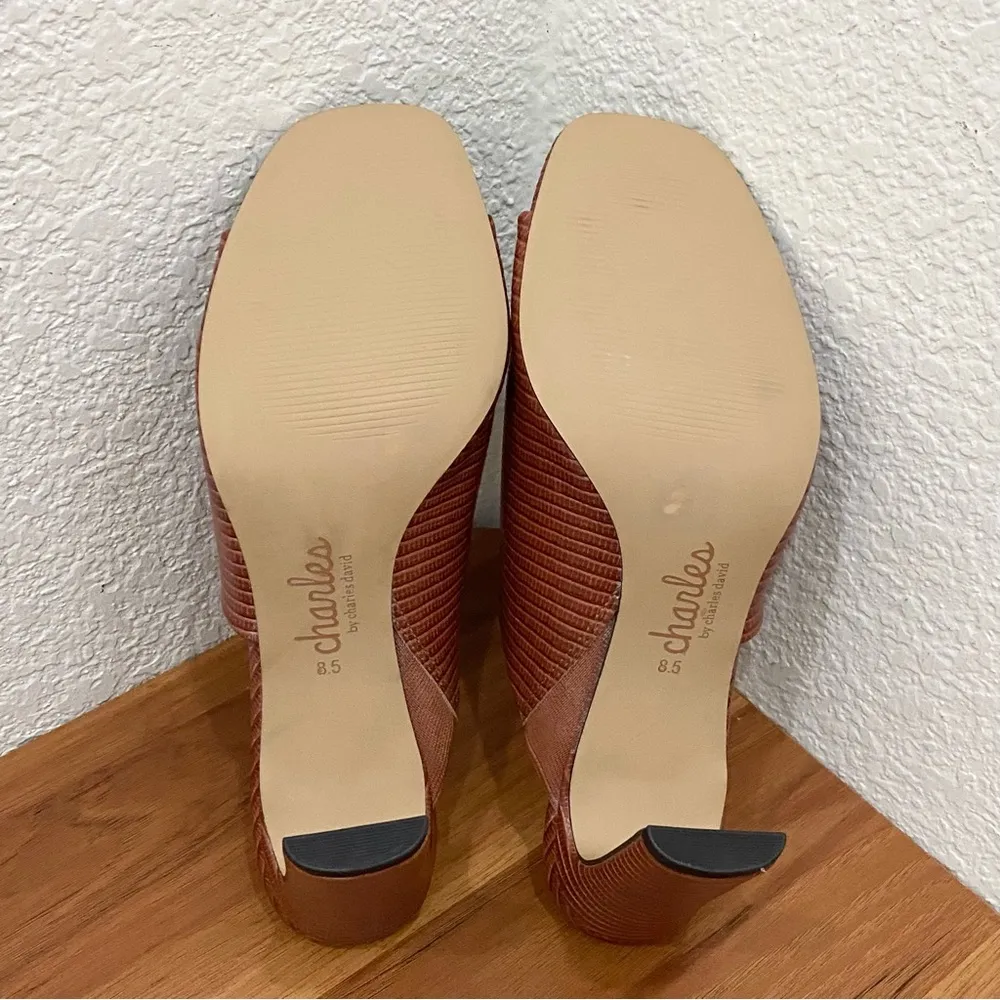 CHARLES by Charles David “Genie” Brown Embossed Faux Leather Sandals Size 8.5M - Image 8