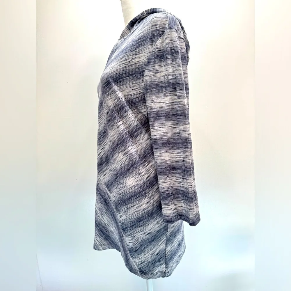 Chico’s Mixed Dusty Blues & Ivory Patched Lightweight Hooded 3/4 Sleeve Tunic - Image 5