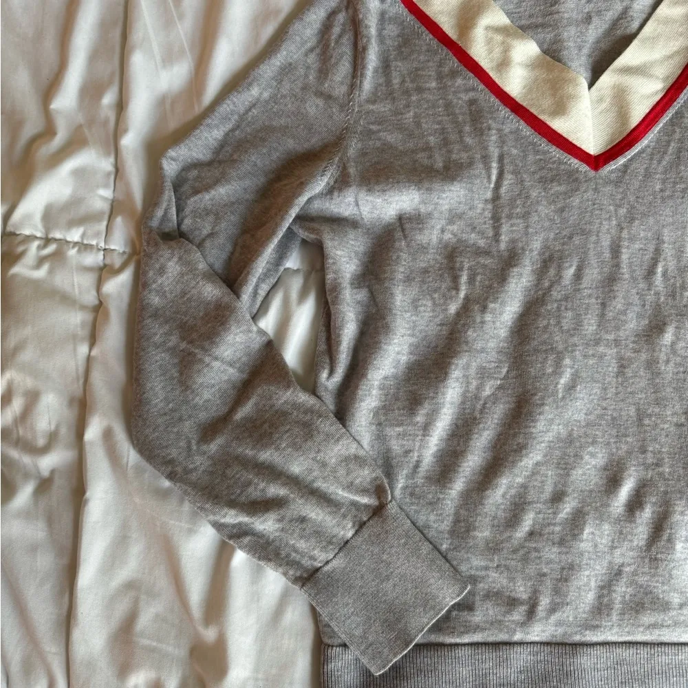 NWOT Banana Republic 100% Merino Wool Varsity Sweater in Medium - Image 5