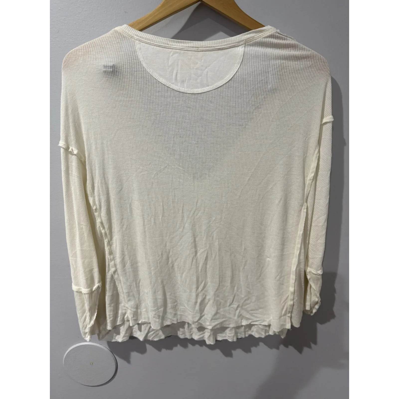 Free People Golden Gate Tee Size S White Ribbed Knit Oversized V Neck Pocket Top - Image 5