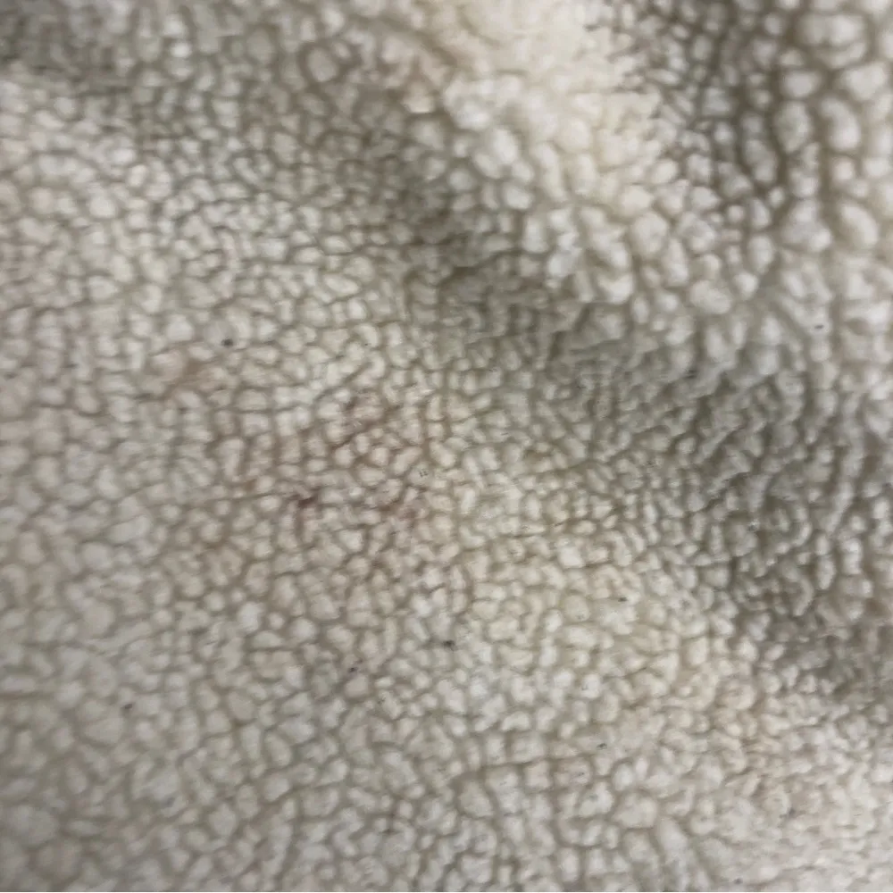 Levis Sherpa Lined Dark Wash Womens
Denim Jacket Size Medium - Image 9