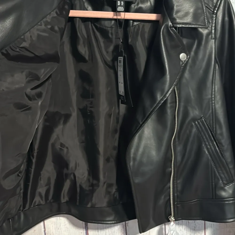 NWT Vero Moda Bella Annabel Coated Biker Jacket - Image 12
