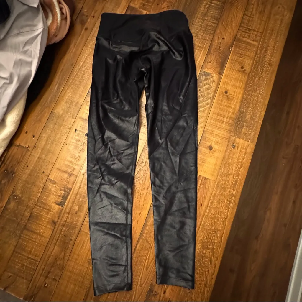 NOLI Liquid Gloss Leggings‎ - Image 2