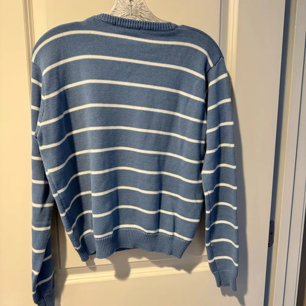 Brandy Melville Striped Blue & White Sweater - Image 4