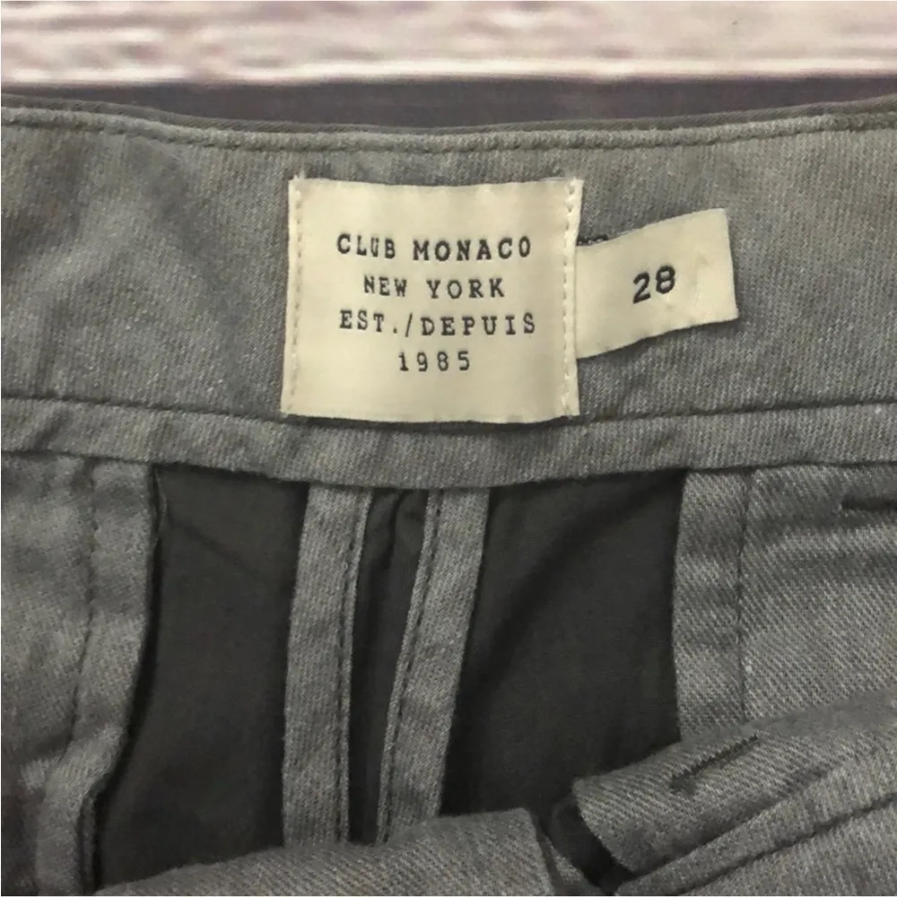 Club Monaco Maddox Shorts in Charcoal Grey - Image 2