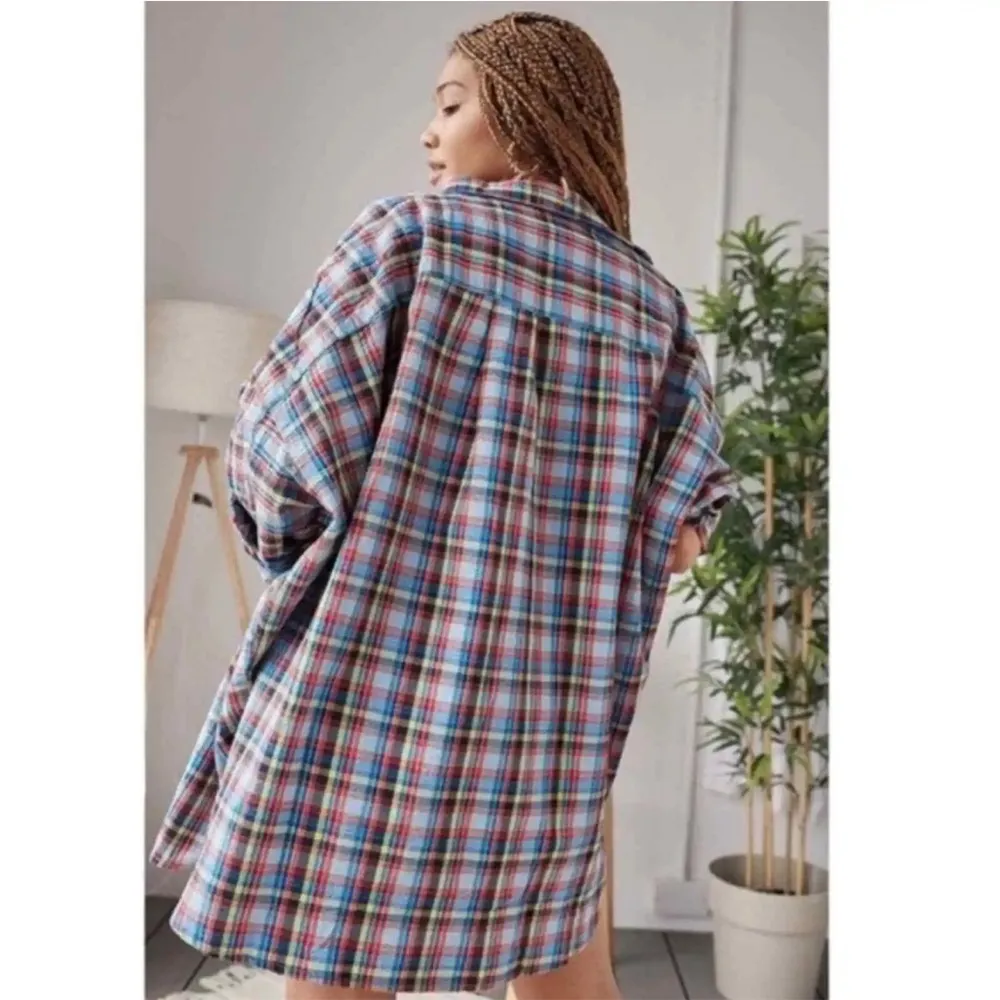 URBAN OUTFITTERS Oversized Bryce Plaid Longline Button-Down Shirt $88 EUC S - Image 12