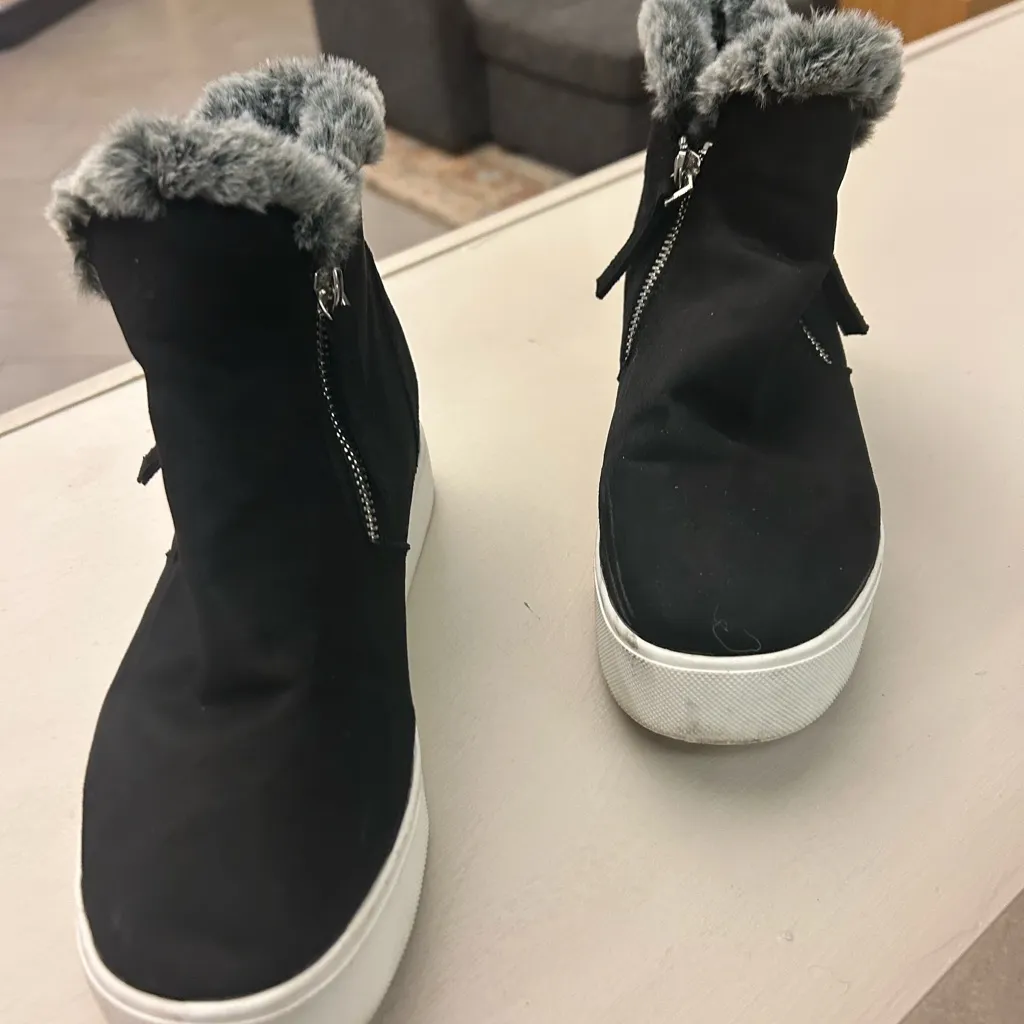 Boots Soda Black Fur-Lined Winter Boots size 8 no flaws!! - Image 7