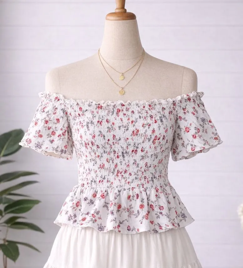 🎅 3/$15 SALE American Eagle Floral White Off The Shoulder Top M - Image 2
