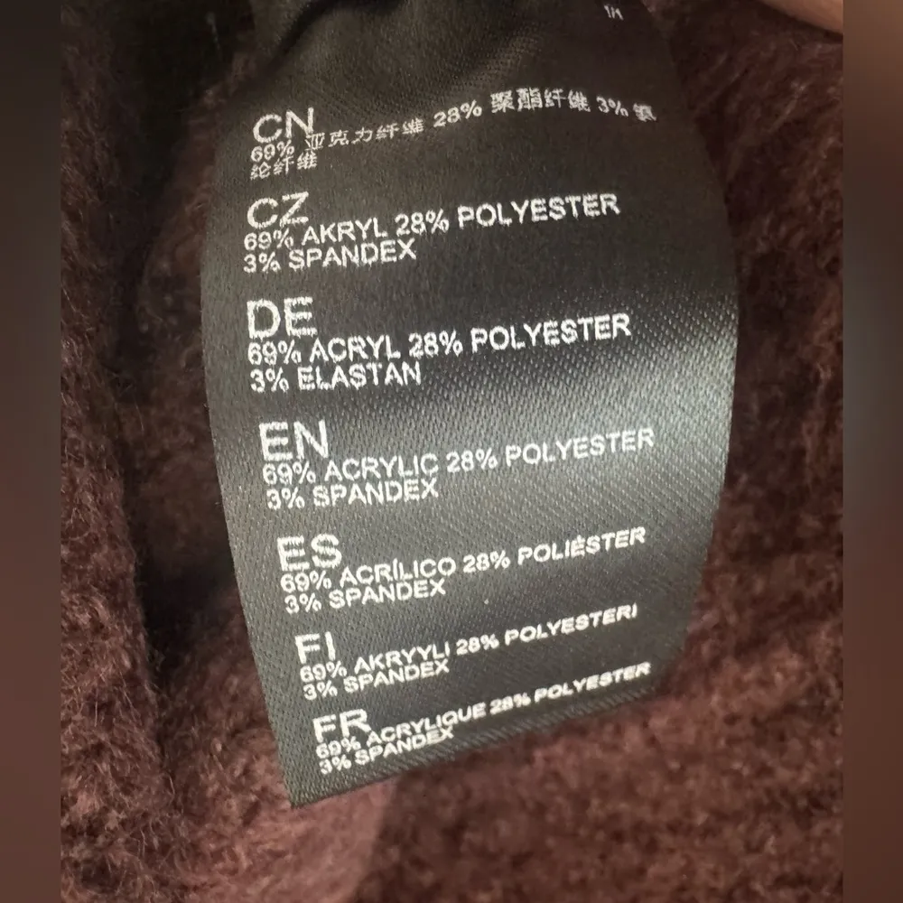 Kuhl Sienna Sweater Burgundy Cowl Neck Chunky Knit Curved Hem Size XS - Image 8