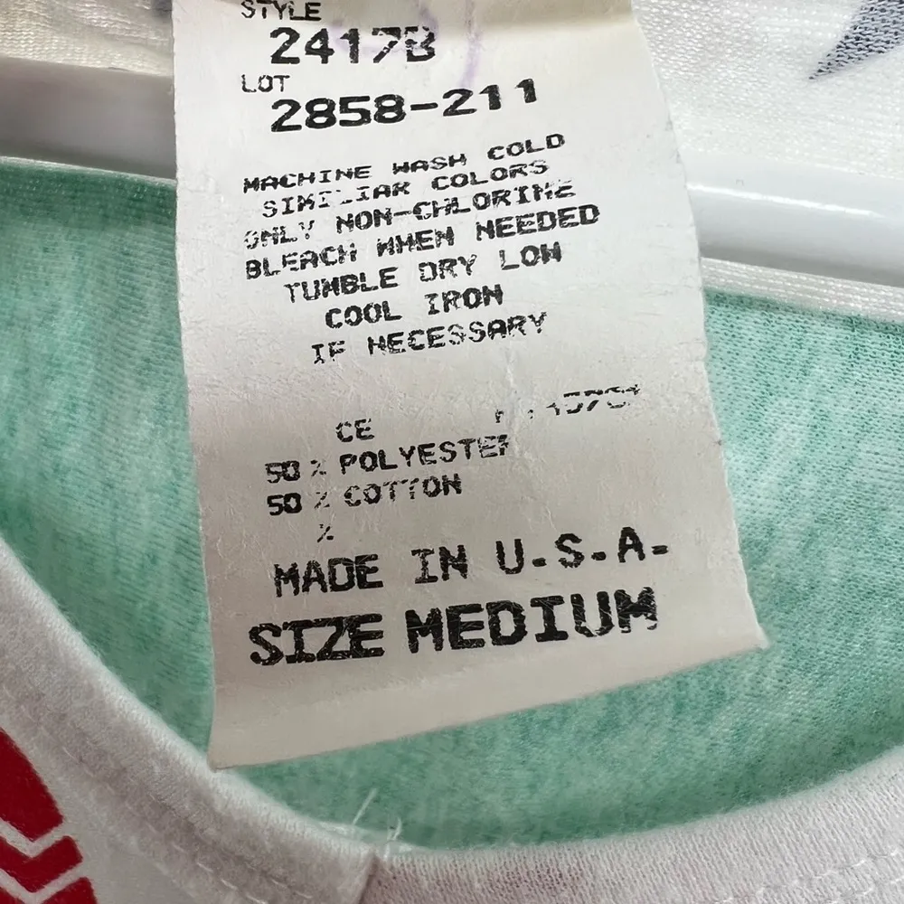 Huntington Ridge vintage v neck t - Image 5