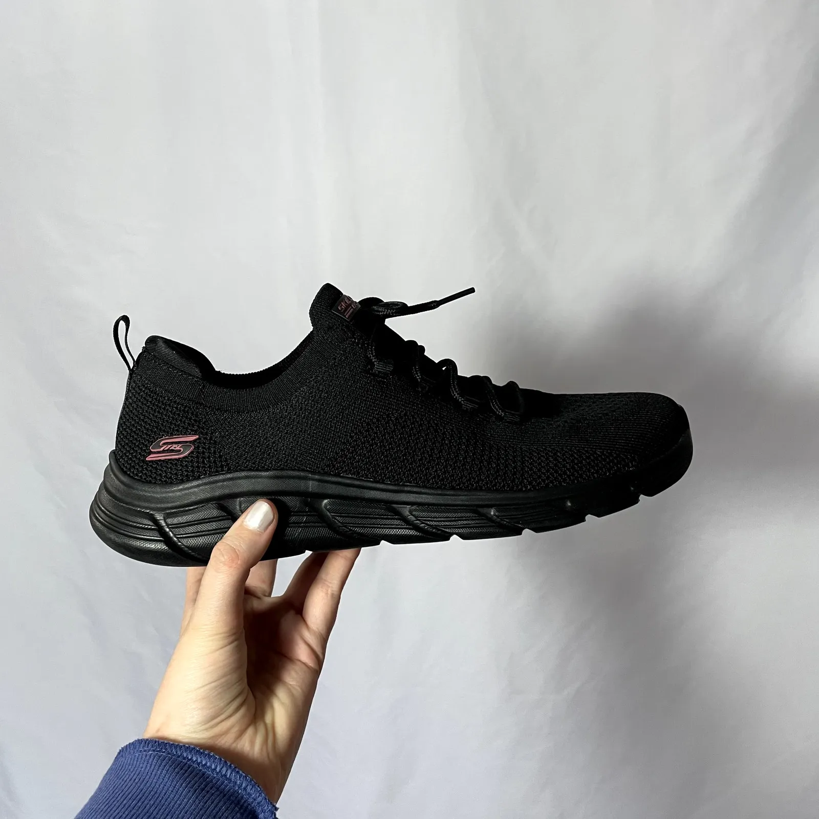 Sketchers slip in bobs memory soft stretch fit black sneakers women's size 11 - Image 3