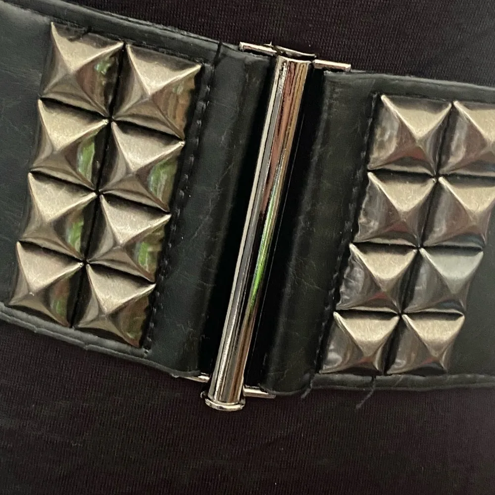 BODY CENTRAL Black Removable Studded Belt Mini Dress Small - Image 7