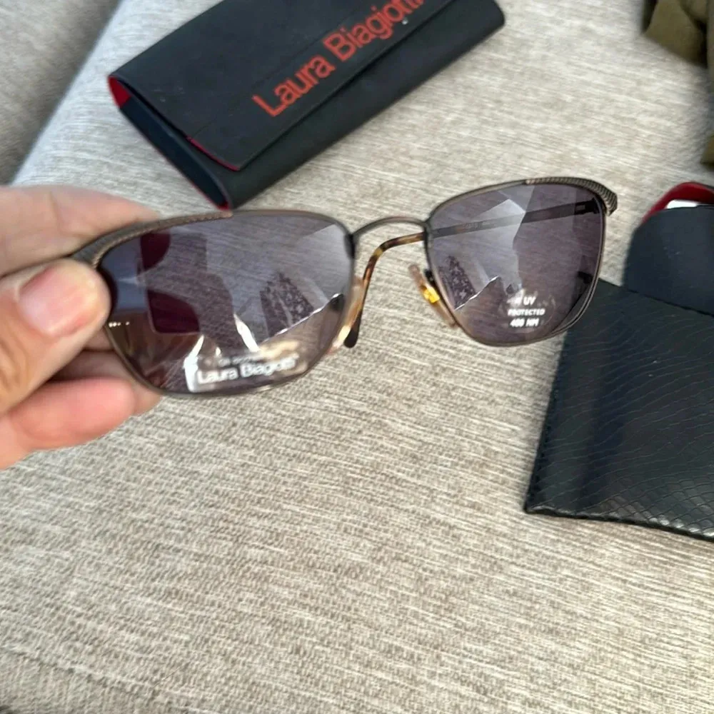 Vintage Laura Biagiotti 80's FAB bronze tortoise Sunglasse brand new never worn Brown - Image 9