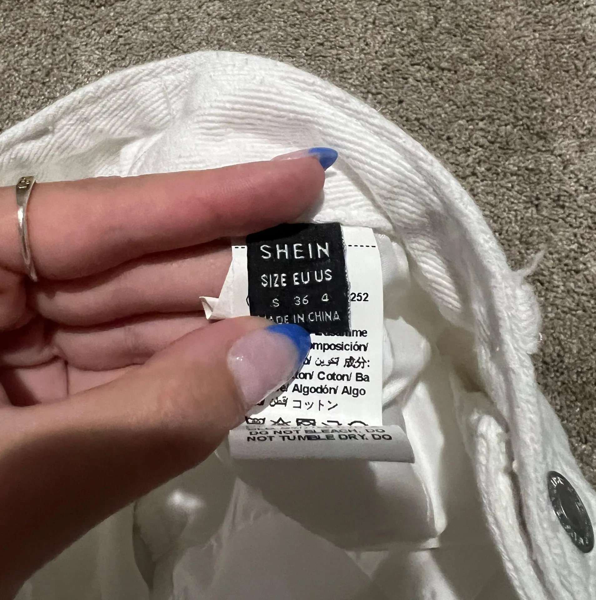 SheIn White Ripped Jeans - Image 3