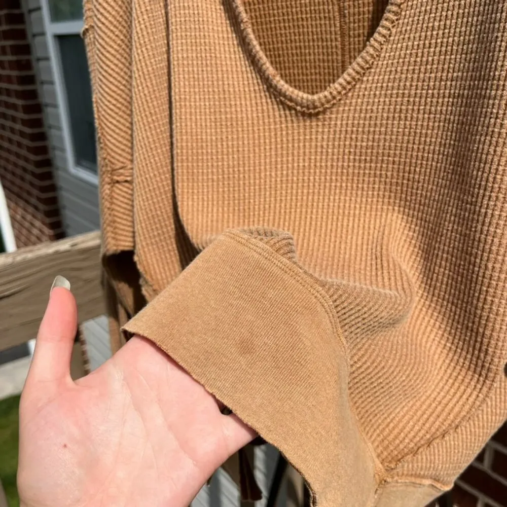 We The Free Golden Brown Waffle Knit V Neck Pullover Top Women's XS - Image 3